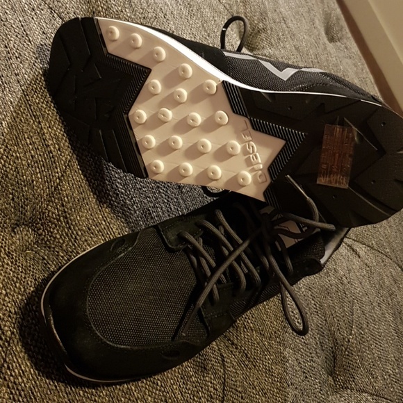 Diesel Black Mens Shoes - Picture 3 of 3